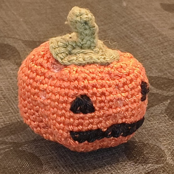 Freehand crochet pumpkin